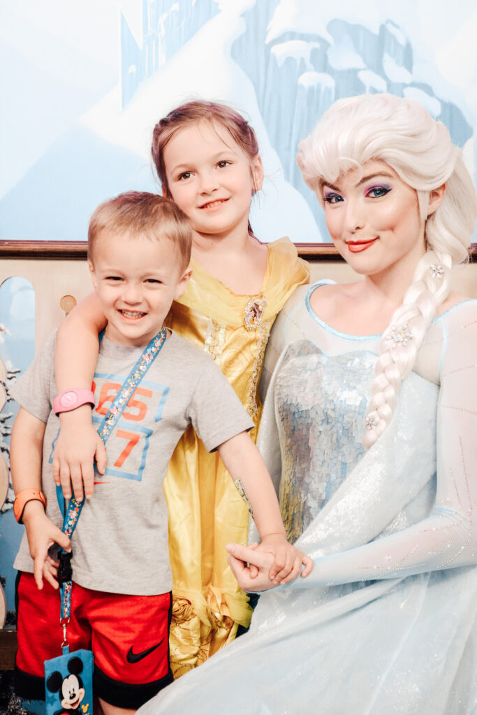 2 Kids with Elsa