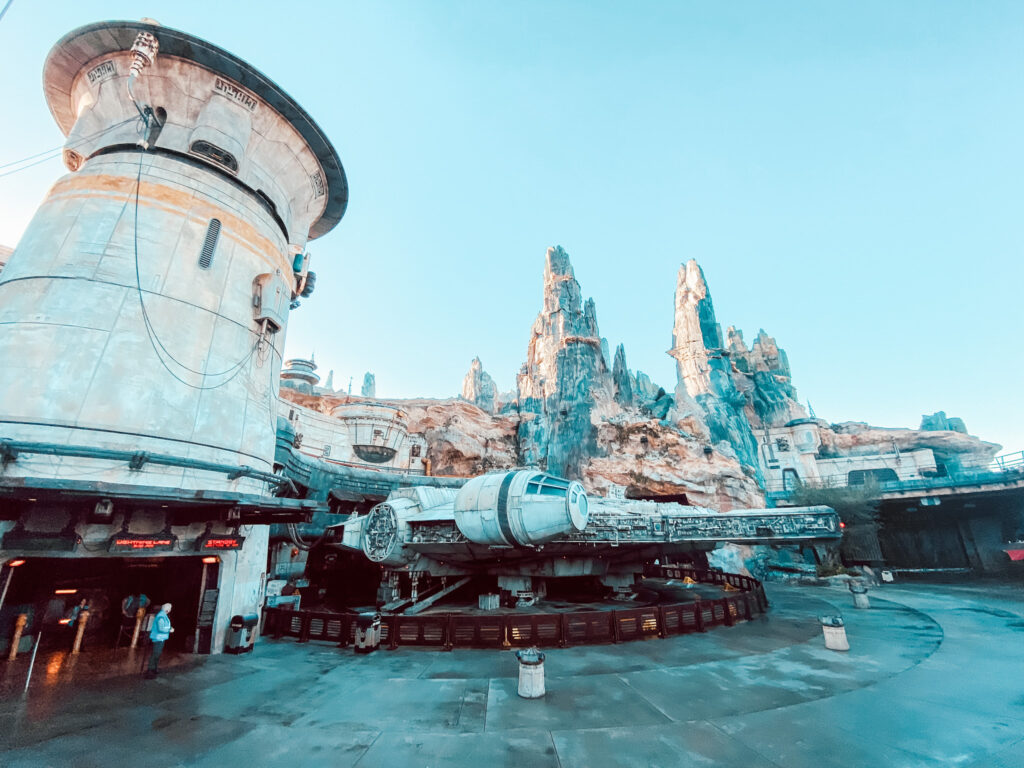 Star Wars Galaxy's Edge Millennium Falcon