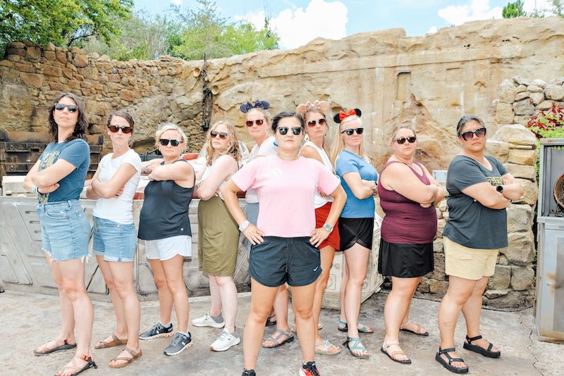 10 Girls on Disney World Trip at Star Wars: Galaxy's Edge